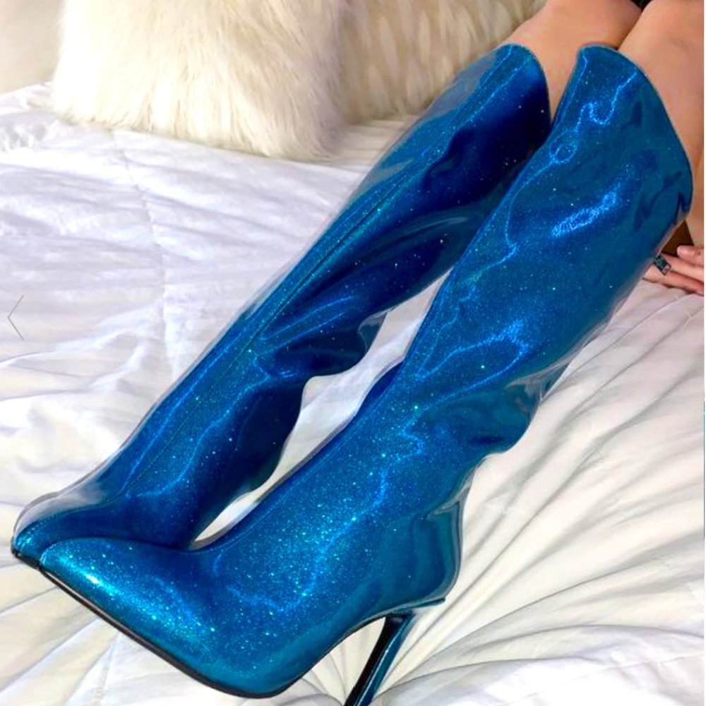 ONE NIGHT ONLY STILETTO BOOTS